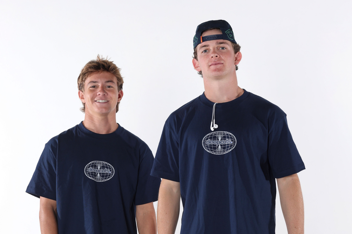 deepcuts essential tee